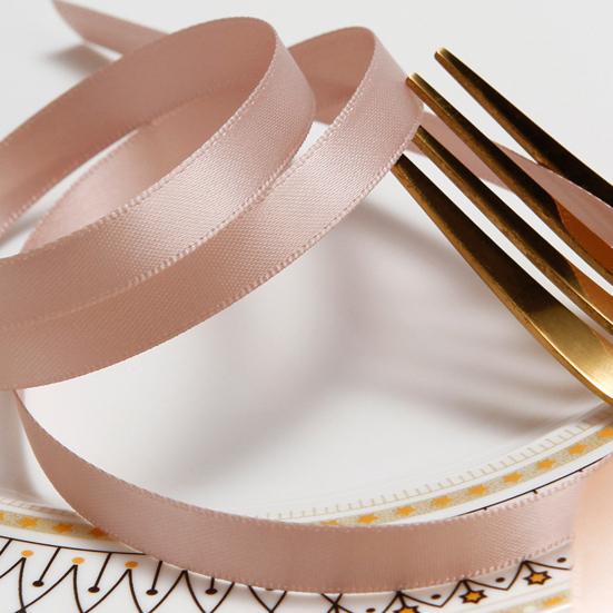 

Matte Ribbon Weddings Birthdays Ribbon Silky Smooth Finish Bouquets Gift Decor Versatile Crafting Supplies 2.5cm