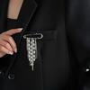 Sweet Cool Metal Chain Tassel Brooches for Women Men Fashion Silver Color Imitation Pearl Beaded Multi-Layer Brooch Jewelry
