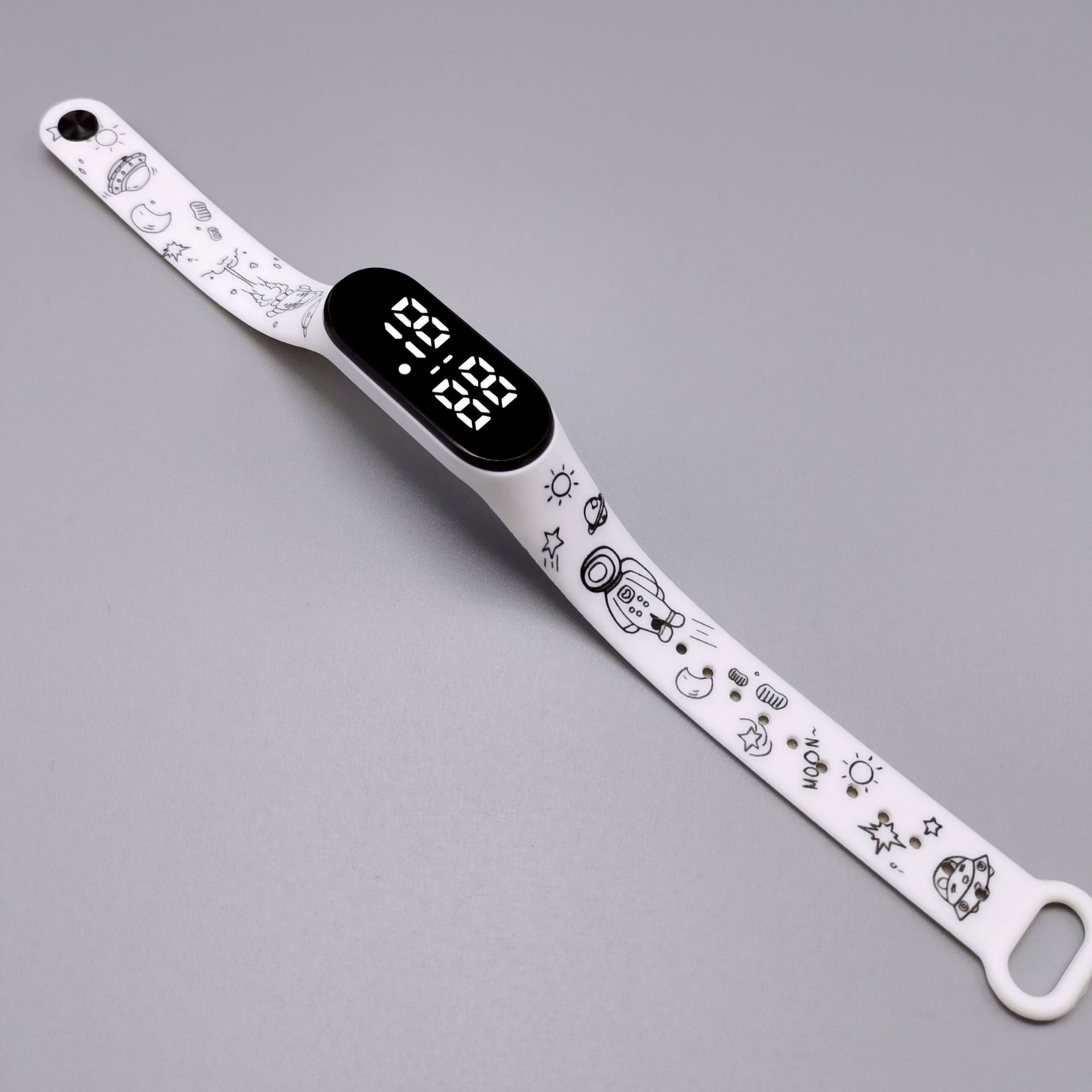 

Модные светодиодные часы Infatil унисекс с принтом и ремешком с принтом аниме, электронные наручные часы с белым светом, цифровые часы-браслет для мальчиков, водонепроницаемые часы для девочек