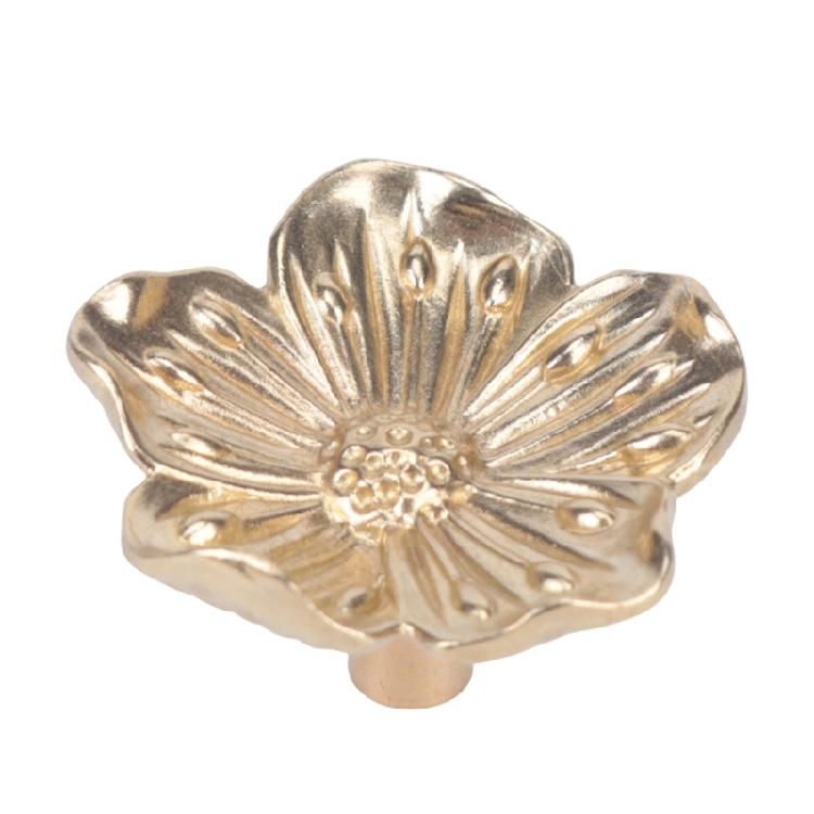 Brasses Flower Cabinet Pattern Knob Kitchen Cabinet Door Handle For Elegant Furniture Hardware Suitable For Humid Environment