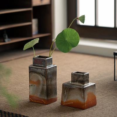 Vase Ceramic Geometric FlowerPot Dried Flower Retro Nostalgic Shaped SuitableLiving Room Bedroom Desktop Bedside Home Decoration