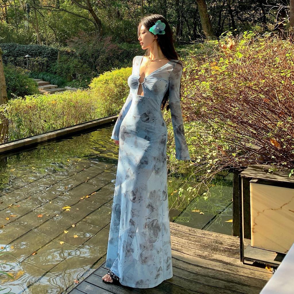 Autumn blue vacation scheming hollow V-neck dress femininity smudging slim slim spice girl long dress