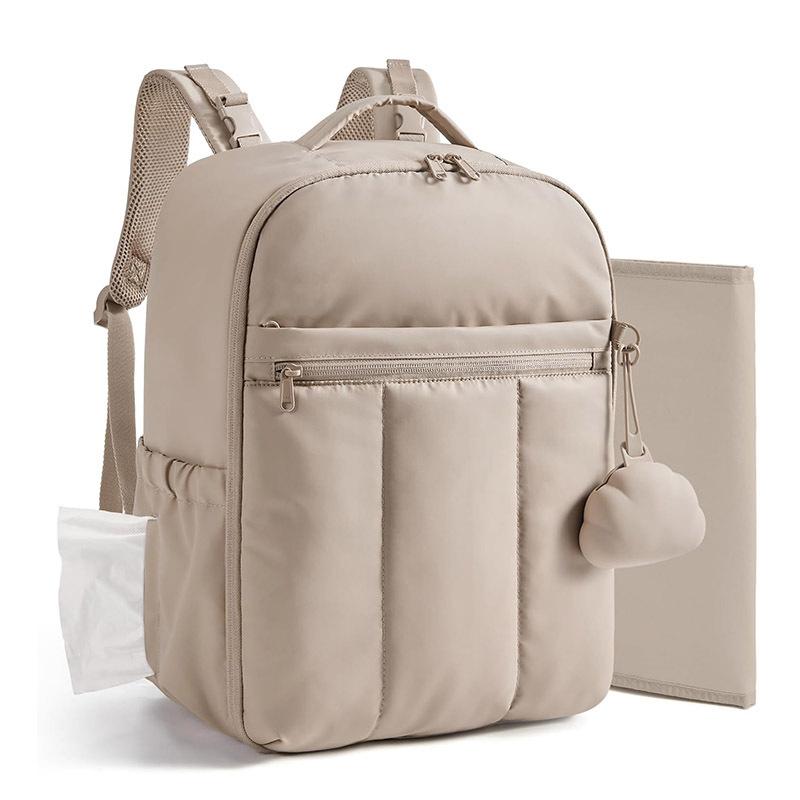 Mommy Bag Is Lightweight And Fluffy