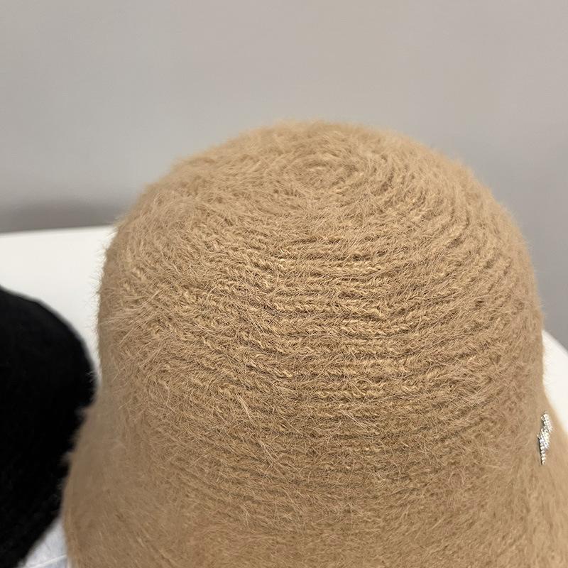 

Winter imitation mink knitted bucket hat women keep warm and show their face small straight fisherman hat tide M（56-58cm） верблюд