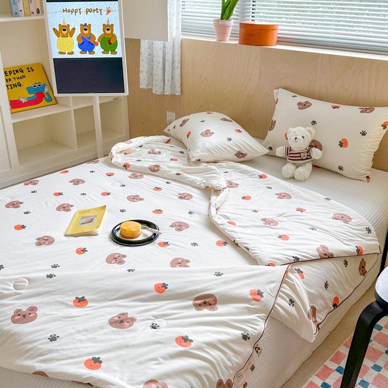 New Skin-Friendly And Comfortable Ice Cream Class A Cool Silk Summer Quilt 110 * 150Cm Single Summer Quilt