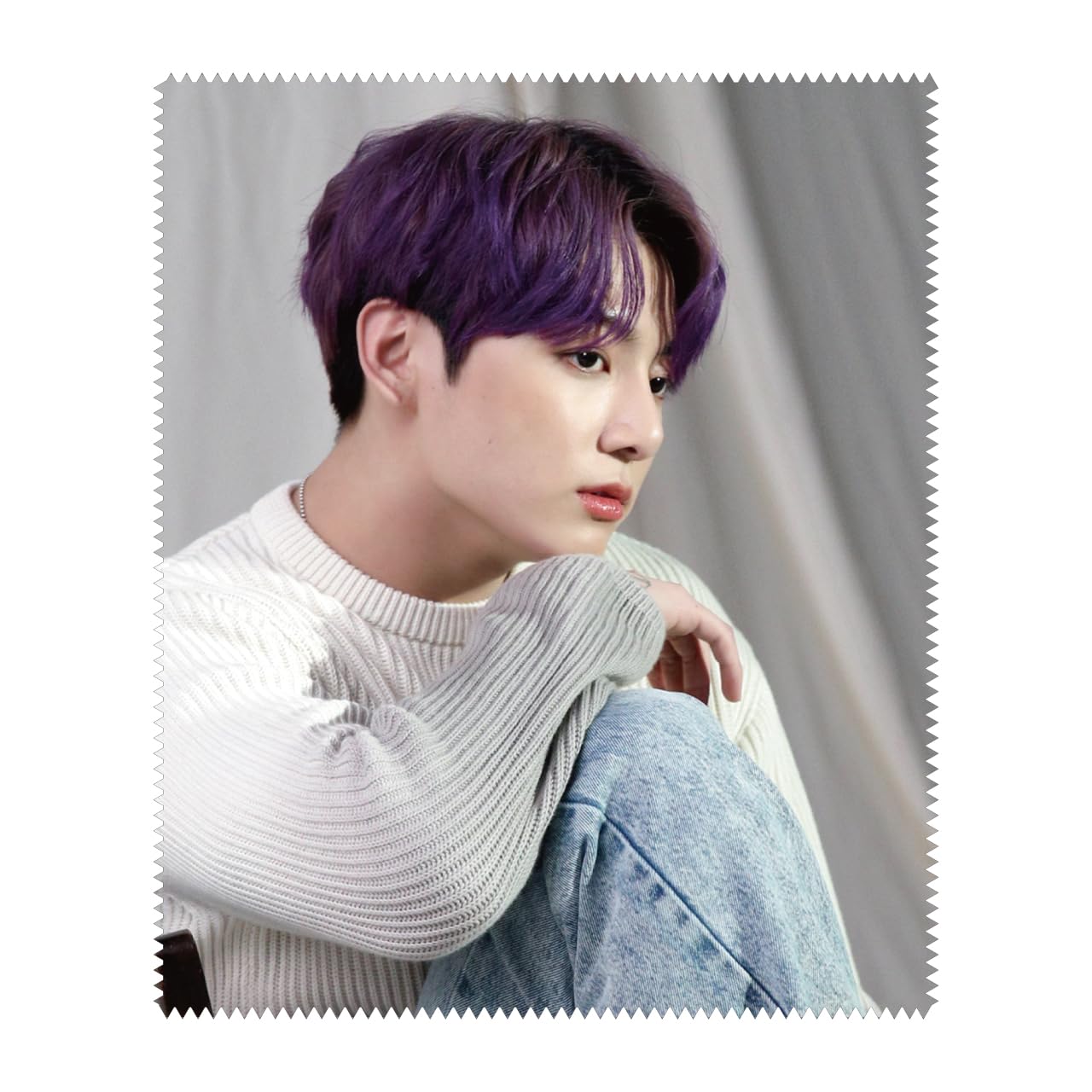 

Чистящая салфетка для очков JUNGKOOK JUNGKOOK (Чонгук 21)
