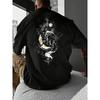 Herren Baumwoll-T-Shirt mit Gothic-Rückendruck Weiß Schwarz Gotische Schriftzüge Mystisches Rabenmond-Design Atmungsaktiv