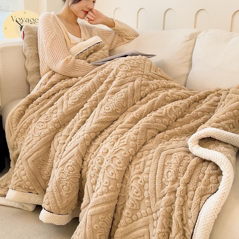 Contemporary Carved Velvet Bed Blanket Luxury 350g Thickened Autumn Winter Warm Blanket Machine Washable Multipurpose Comforter