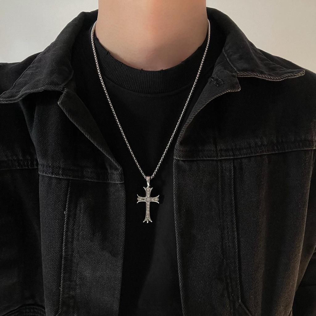 Cross flower diamond necklace European and American style hip hop men's high niche design cross women's sweater chain