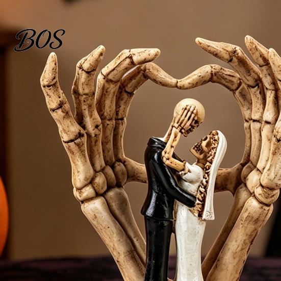 Skull And Rose Base Sculpture Skeleton Couple Hand Ornament, with Base, Durable Hands Heart Ornament Resin Gothic Wedding Decor, for Halloween