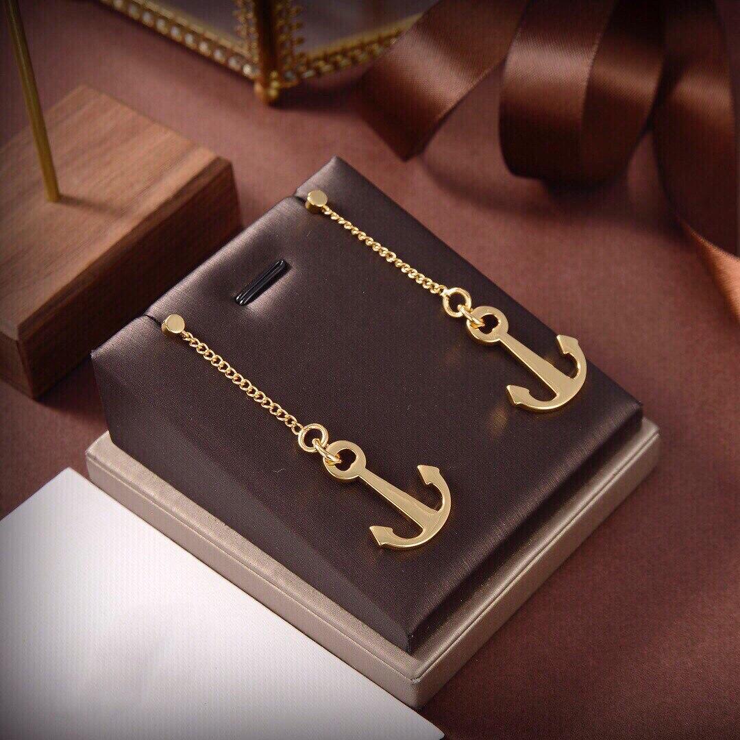 

НОВИНКА В 2023 Круглое сверло Классические розовые серьги Earnail Anchor Кулон Шпилька Серьги Ежедневная одежка Банкет