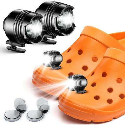 Luzes Croc para sapatos Acessórios Croc Farol - 2 pacotes Lanterna de sapato Presente de Natal Meia Stuffer para homens mulheres crianças meninos meninas adultos
