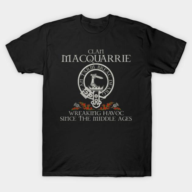 Clan Macquarrie crest Scottish surname tartan Thistle vintage T-Shirt