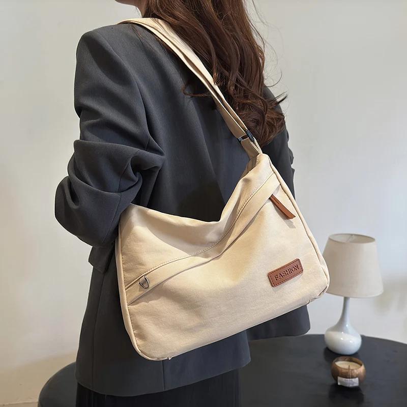 Versatile Crossbody Bags for Women Zippered Inner Pocket Monochromatic Shoulder Bags