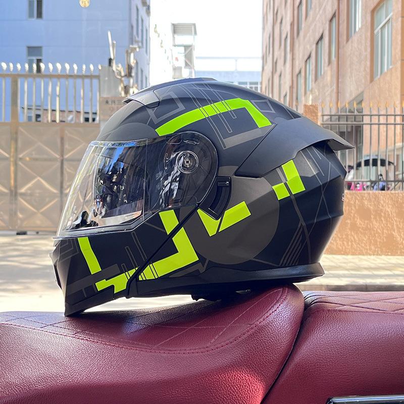 Motorcycle Helmet Uncovered Helmet Men's and Women's Full Helmet Bluetooth Personalized Four Seasons Locomotive Big Tail