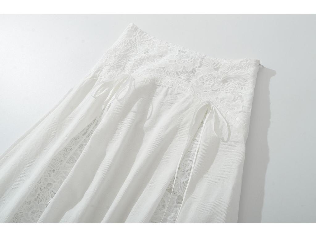 2025 Sweet Lace Patchwork 2-Piece: Off-Shoulder Crop Top + Mid-Waist Skirt