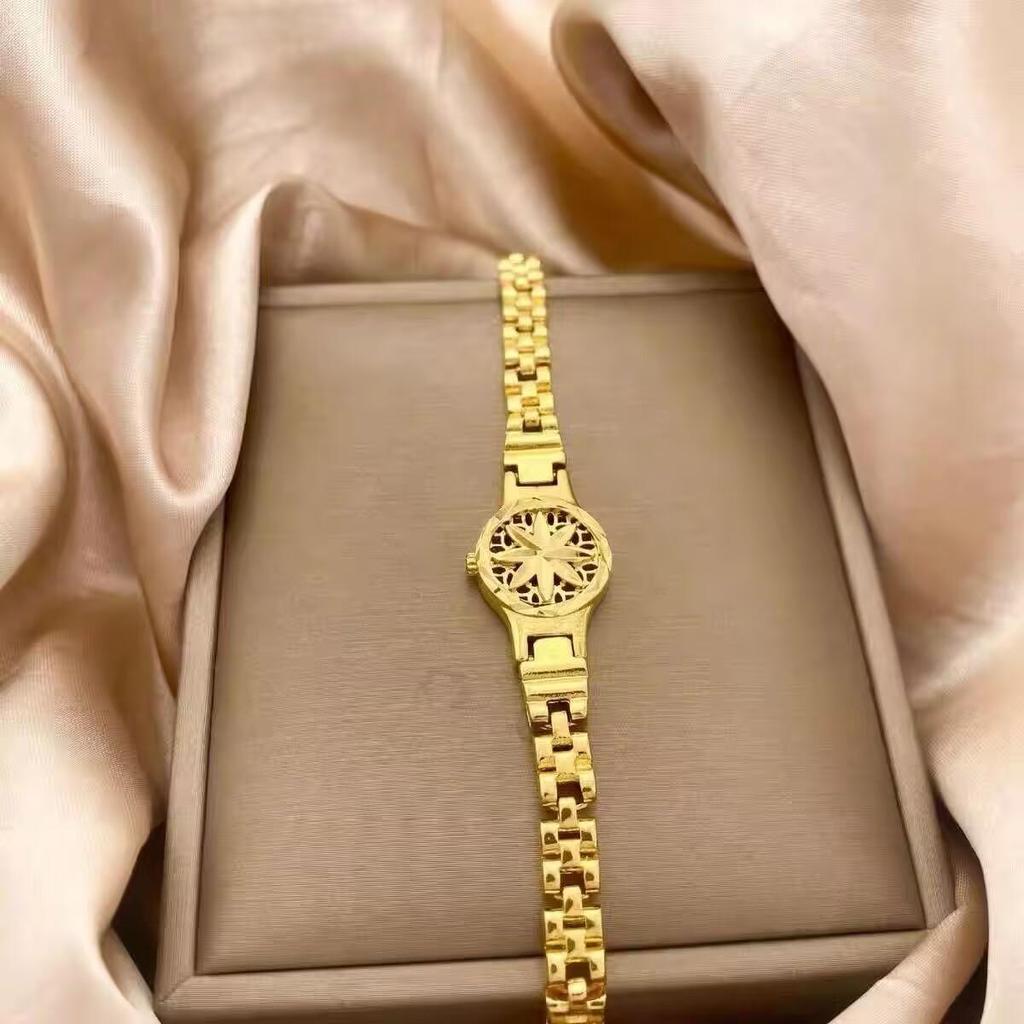 Sand Gold Engraved Ornamental Bracelet Watch for Women – New Fashion Trend