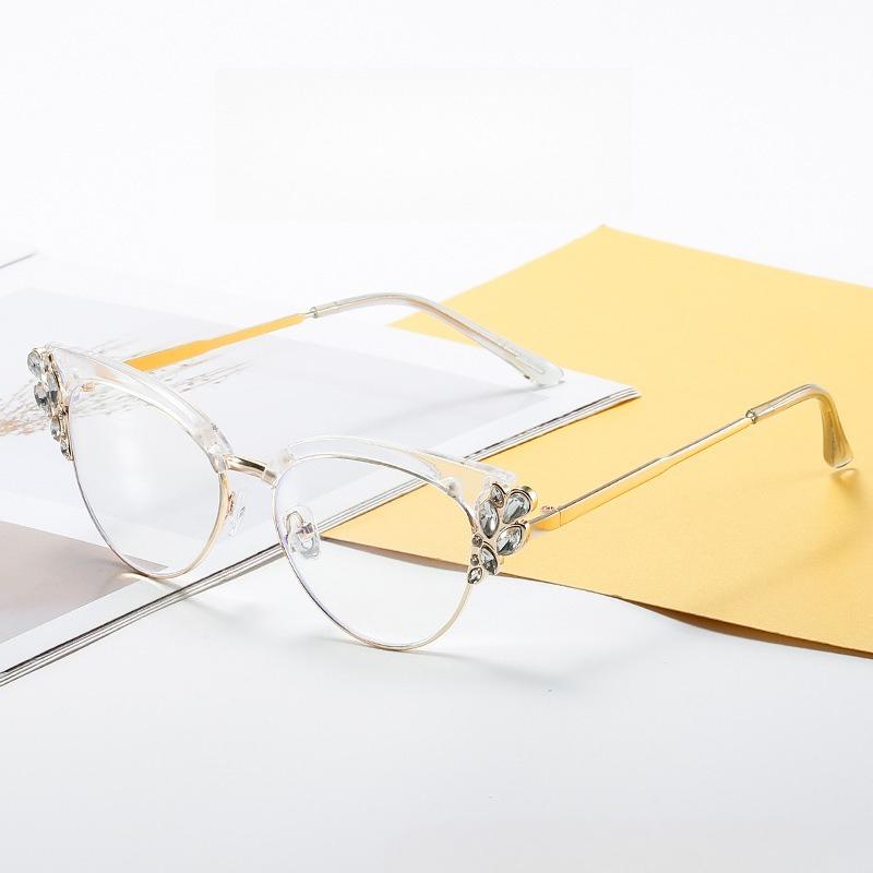 Stylish Luxury Eyeglasses Diamond-studded Anti Blue Light Glasses Women Vintage Cat Eye Eyeglasses Frame Personality Eyewear Quality