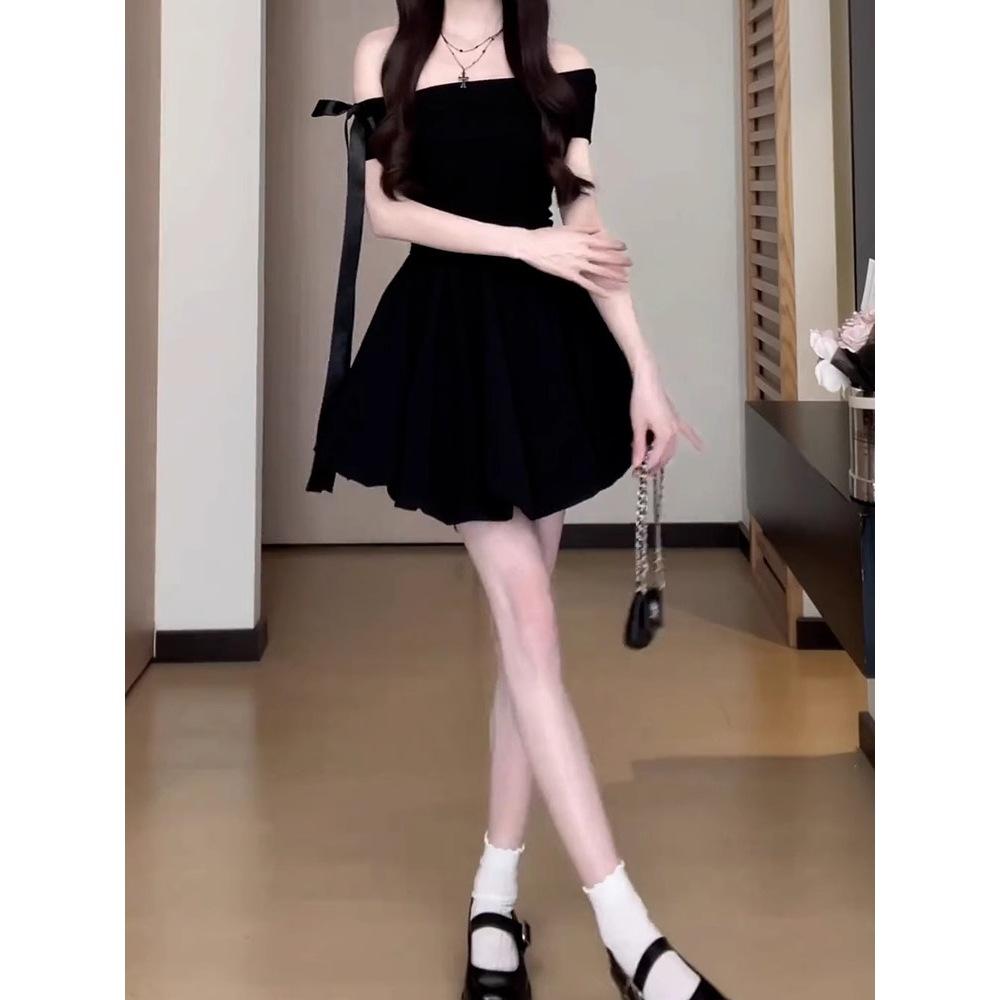French one-word shoulder off-the-shoulder red dress women's summer new small beautiful puffy bud dress