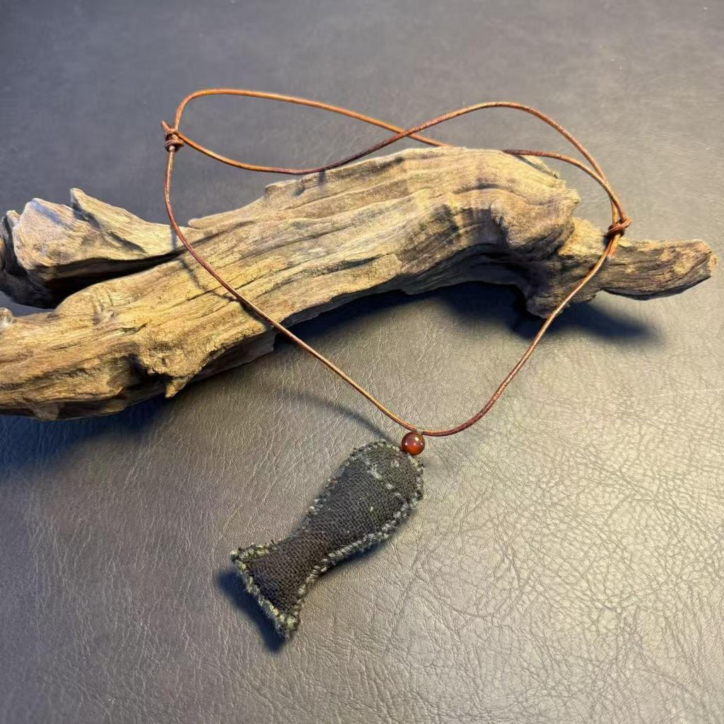 Handmade Wire-Wrapped Fabric Fish Necklace with Vintage Cowhide Rope and Agate Choker