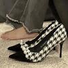 Fashion Fashion Pearls Decoration High Heels Shoes Women Plaid Thin Heels Party Pumps for Woman Spring Autumn Pointed Toe Pumps Female