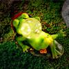 Outdoor Garden Statues Frog Blowing Bubble Solar Garden Statue Outdoor Weatherproof Animal Figurine Decoration Whimsical Night