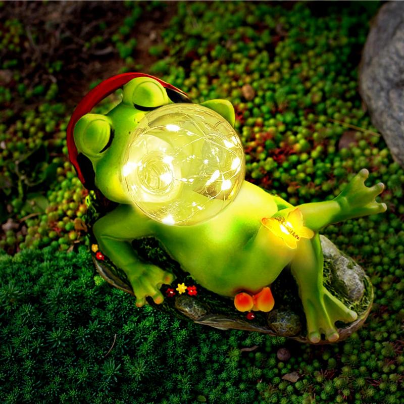 Outdoor Garden Statues Frog Blowing Bubble Solar Garden Statue Outdoor Weatherproof Animal Figurine Decoration Whimsical Night