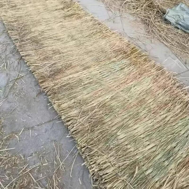 Multi-Purpose Straw Insulation Mat