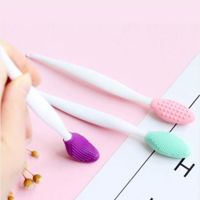 1 x Modern Silicone Sebum Remover (random color)