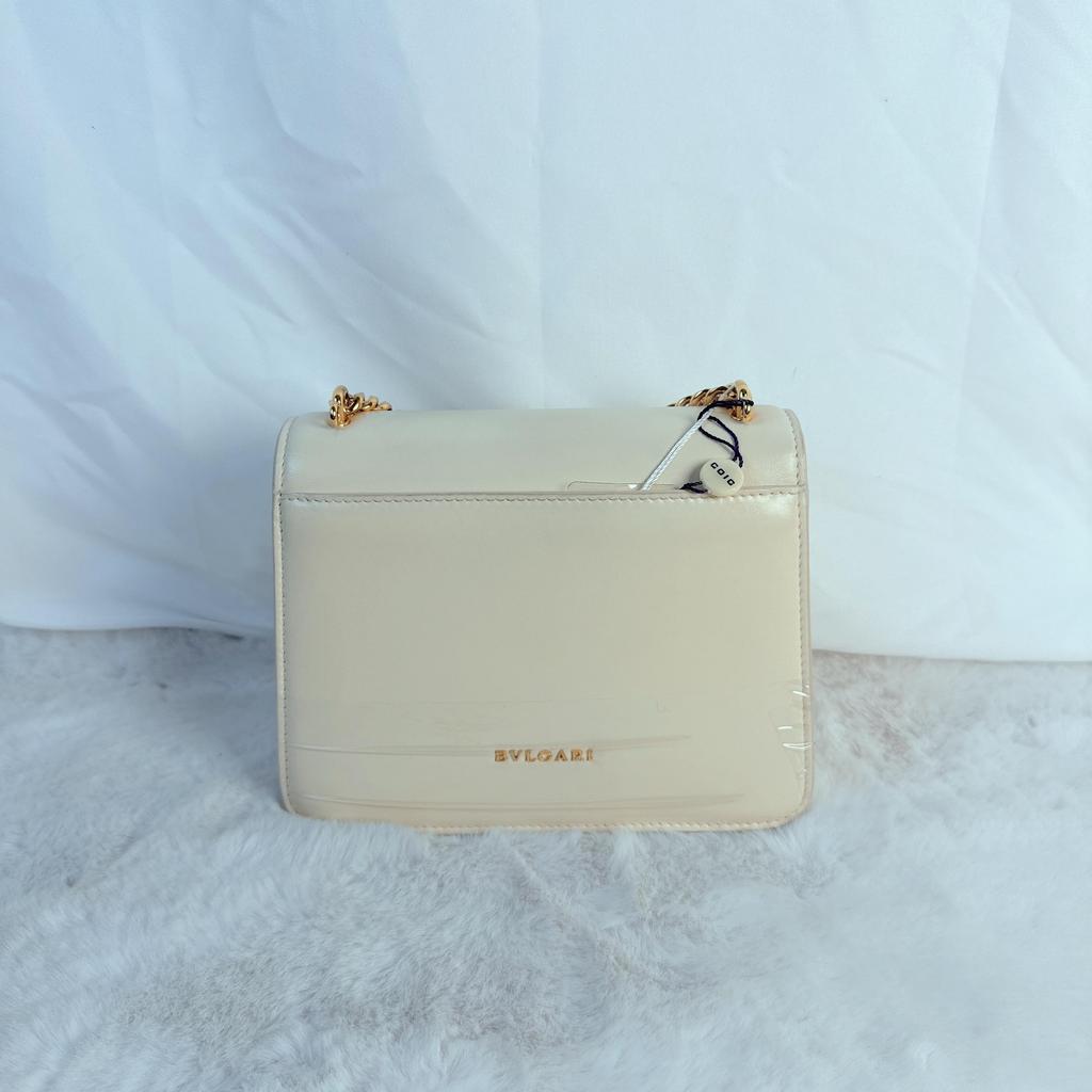 [Pre-Owned] Serpenti Forever Series Gold-Plated Snake Head Clasp Lambskin Crossbody Bag Medium - Excellent #UIAGF0