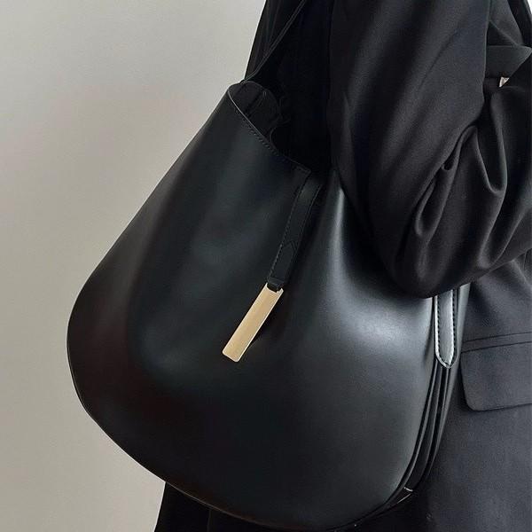Bag Women's New Retro Soft Leather Simple Bucket Bag Niche Design Underarm Bag Fashionable Versatile Messenger Bag