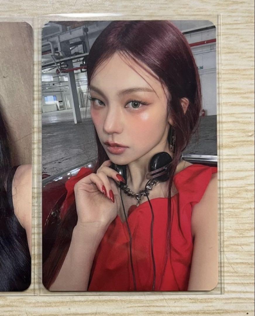 

[USED] ITZY Yeji Air Makestar Limited Edition Trading Card B2