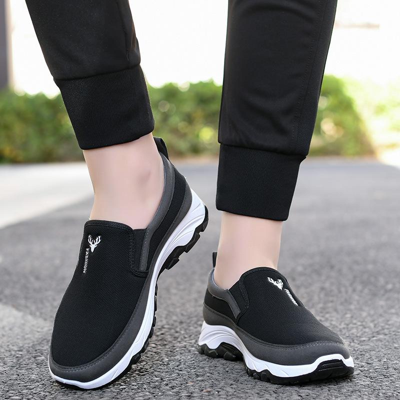 Fashion 2024 Spring/Summer New Casual Middle and Elderly Dad's Shoes Soft Sole Strong Walking Anti Dirt Shoes, Cover Up Men's Shoes