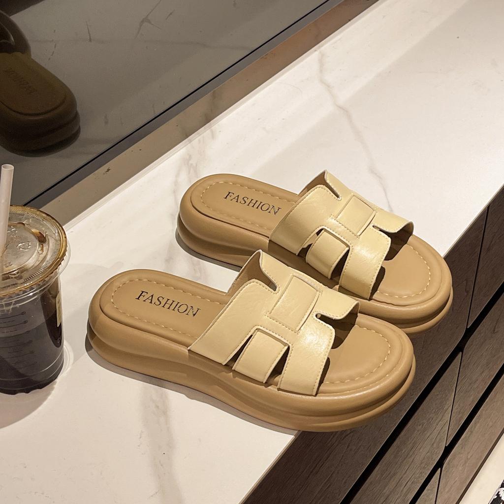 Breathable woven thick-soled slippers women's 2025 new outer wear heightening sandals summer ins beach one-word sandals