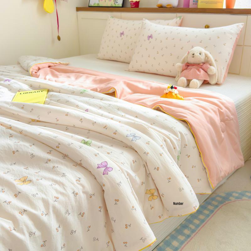 Class A Soy Fiber Double-Layer Summer Quilt with Cartoon Print - Air Conditioning Comfort Quilt, Thin & Lightweight