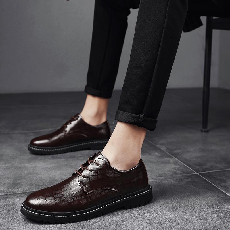 Loafers Läderskor för Män Golf Arbete Business Herrskor Spegel Lyxskodon Designer Skate Cricket Stilfull Casual Platt Sko