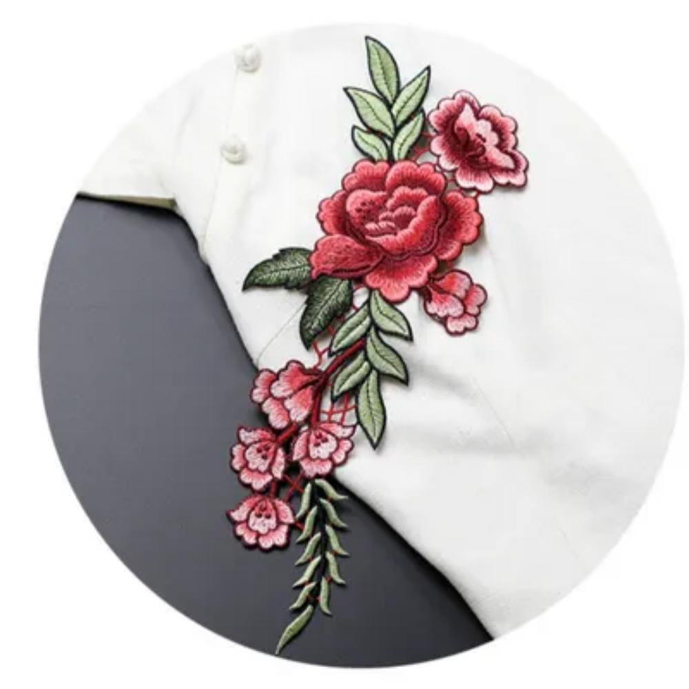 Broderimerke/Våpen. Par (2-30*10.5) Stor blomsterdeko