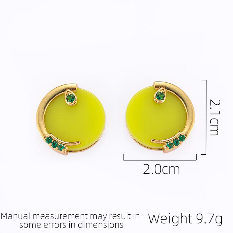 Fashionable And Exquisite Vintage Accessories Small Fresh Round Crescent Earrings For Women Luxury Personalized Trendy Earrings