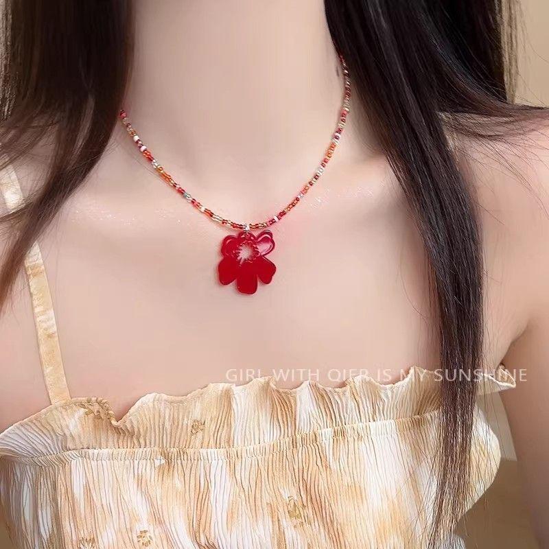 Summer Floral Beaded Clavicle Necklace - Irregular Design for Women