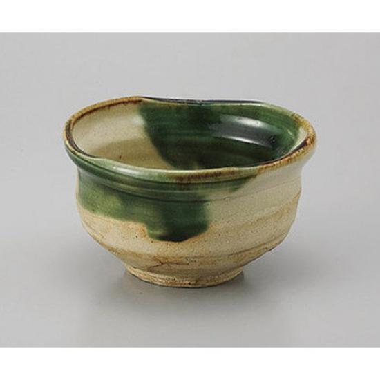 Oribe Plum Blossom Matcha Bowl (Pasteurized Box) [12.8 X 7cm] Earthenware [Japanese Restaurant, Inn, Japanese Tableware, Commercial Use, Tableware]