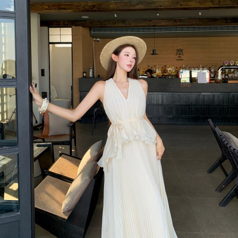 Seaside wear holiday wind tulle vest suspender dress women's early summer unique beautiful small skirt