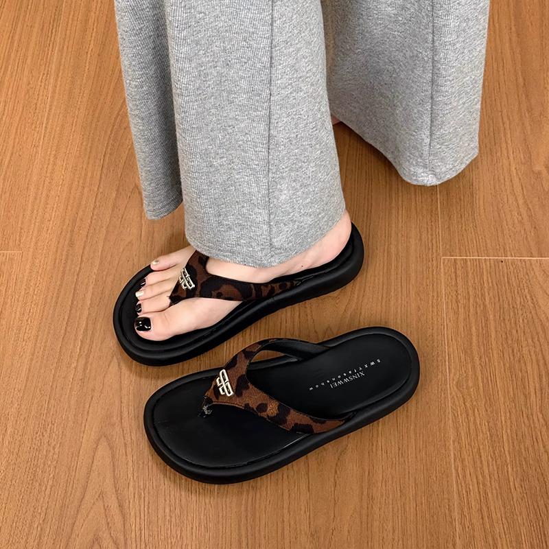 Fashion Shoes Woman's Slippers Rubber Flip Flops Slides Platform Shale Female Beach 2025 Hawaiian Soft Sabot Casual Leisure Rubber Flip