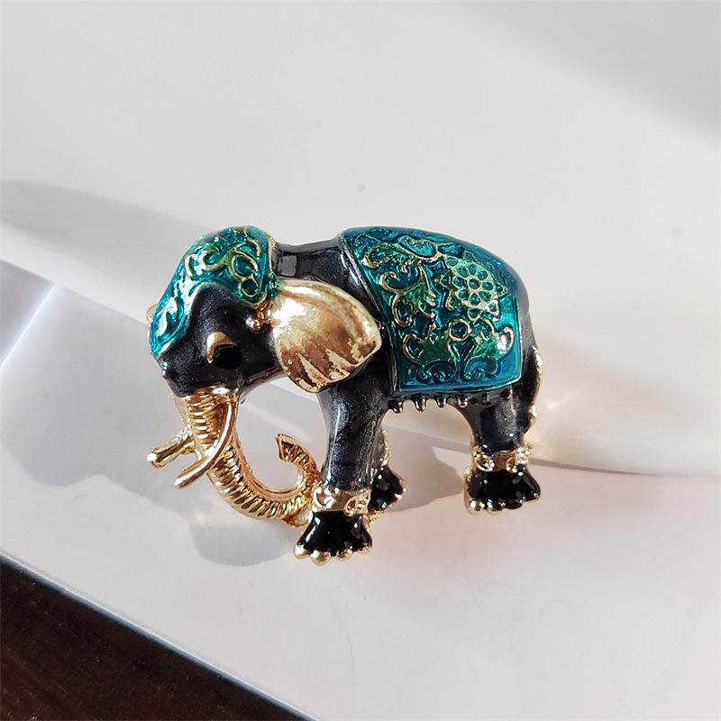 Enamel Colored Elephant Brooch Shirt Mini Elephant Brooches For Women's Pins Chest Flower Collar Pin Sweater Jewelry