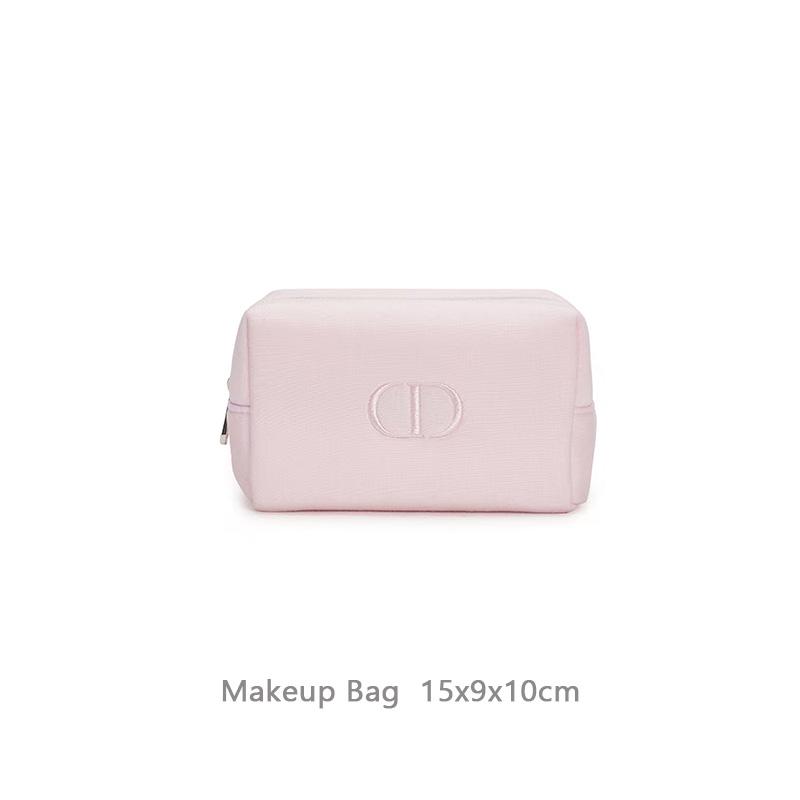 Handgefertigte DIY-Make-up-Tasche im Dior-Stil