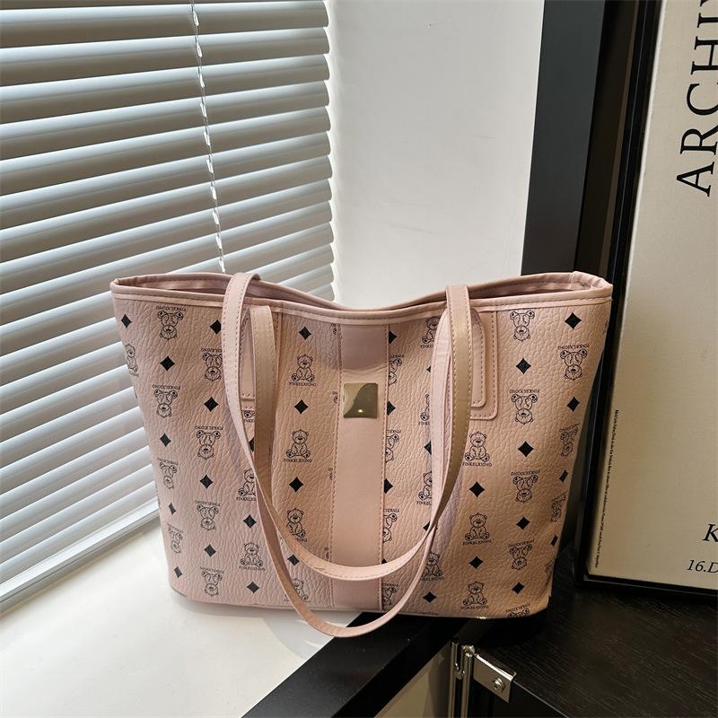 

Fashion large-capacity bag 2025 spring new women s bag temperament shoulder bag versatile tote bag чёрный