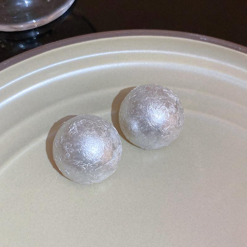 Gold-Plated Zircon Pearl Stud Earrings – Luxurious, Versatile & Fashionable Design