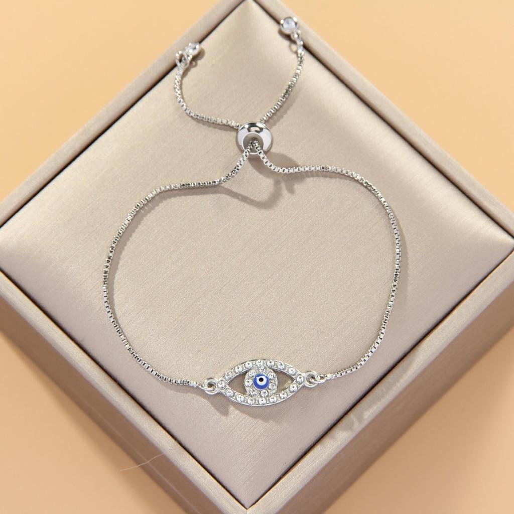 Verstellbares 8-förmiges Evil Eye Herzarmband für Damen - Europäische & Amerikanische Mode, Südostasiatischer Einfluss
