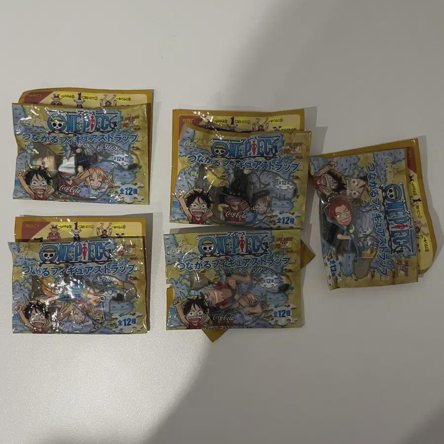 

Цельный брелок Gacha с ремешком Нами Санджи Шанкс