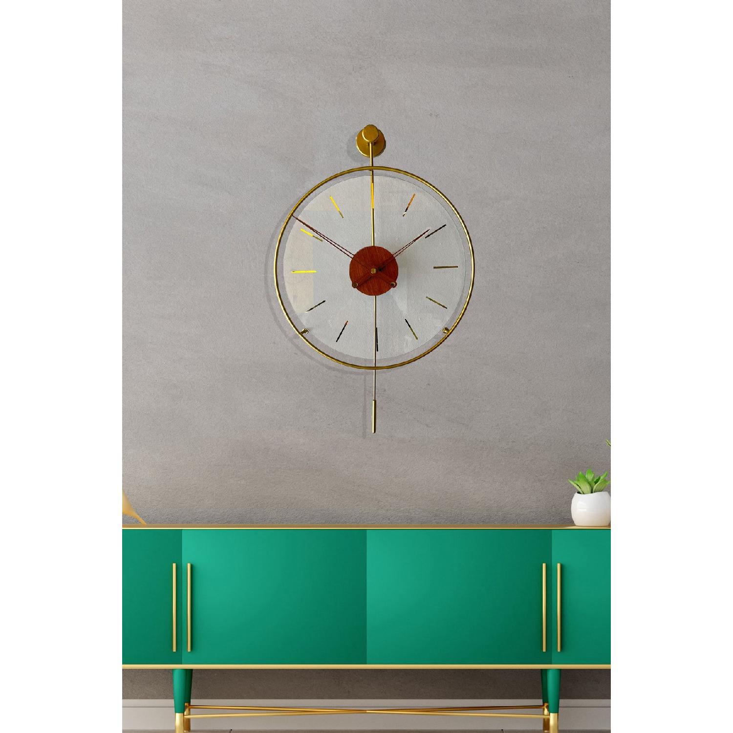 

Tiktok Glazing 40 см Настенные часы из золота, современного металла и стекла золотой