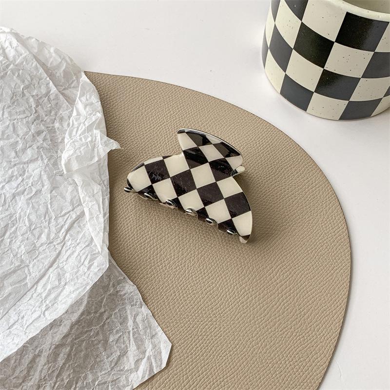 Black & White Checkerboard Shark Hair Clip - Elegant Summer Accessory